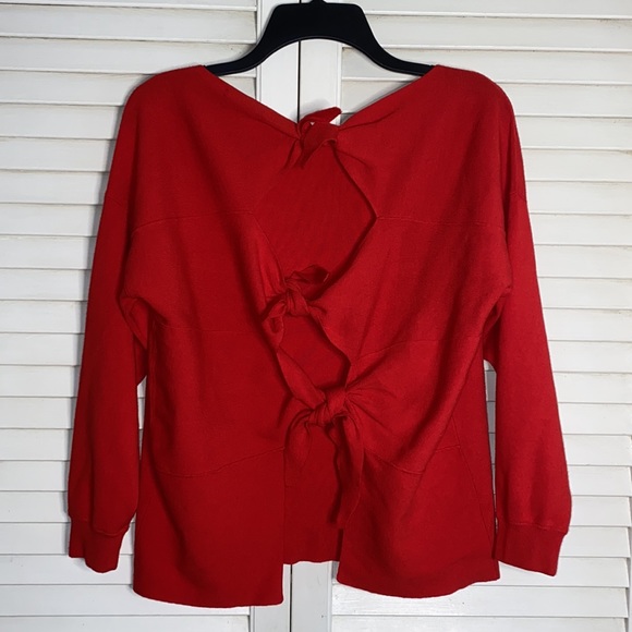 Alice + Olivia Red Tie Back Knitted Top - Picture 3 of 10